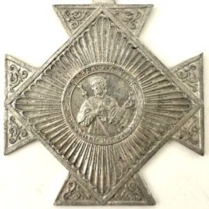 Antique Saint Francis Xavier medal pendant in aluminum, front side